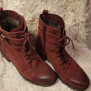 *ISO* Red Blondo Combat Boots